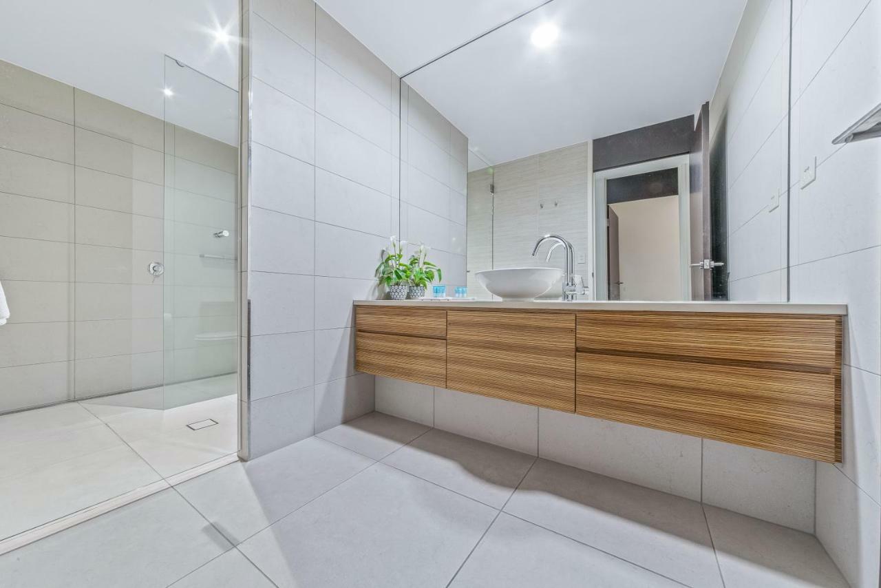 Executive On Whisper Bay - Cannonvale Airlie Beach Extérieur photo