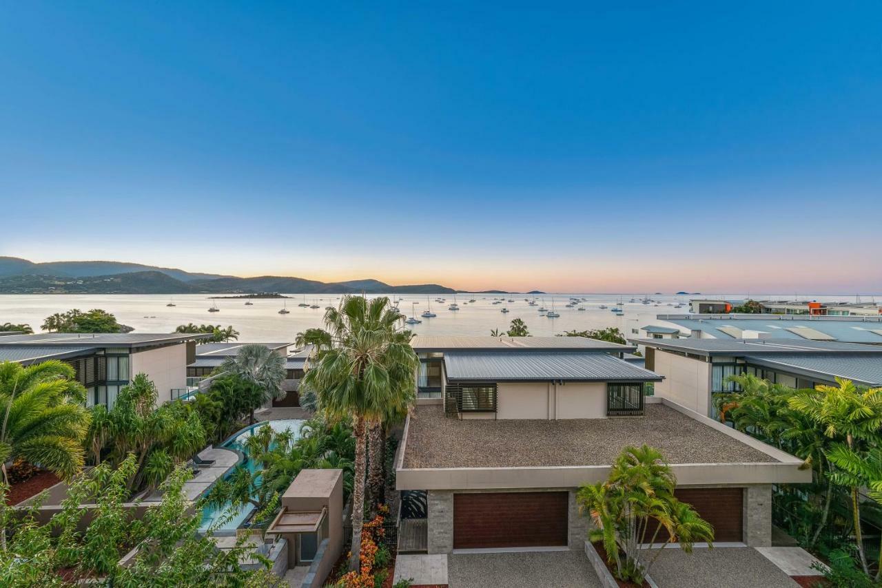 Executive On Whisper Bay - Cannonvale Airlie Beach Extérieur photo