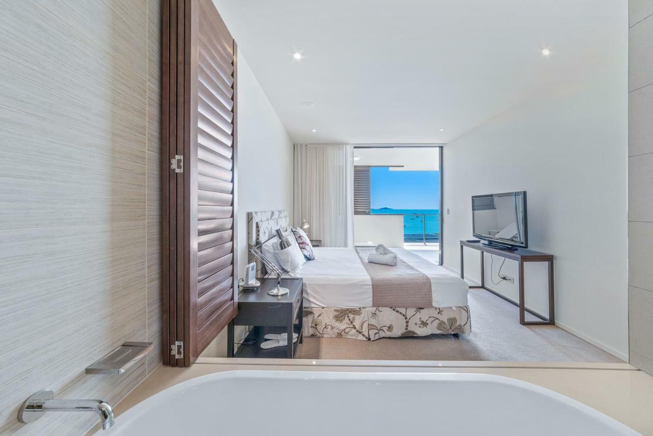 Executive On Whisper Bay - Cannonvale Airlie Beach Extérieur photo
